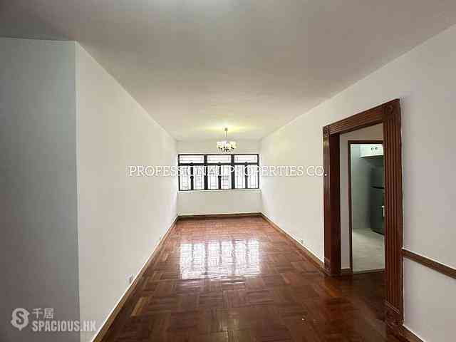 Stubbs Road - Miramar Villa 02