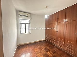 Stubbs Road - Miramar Villa 05