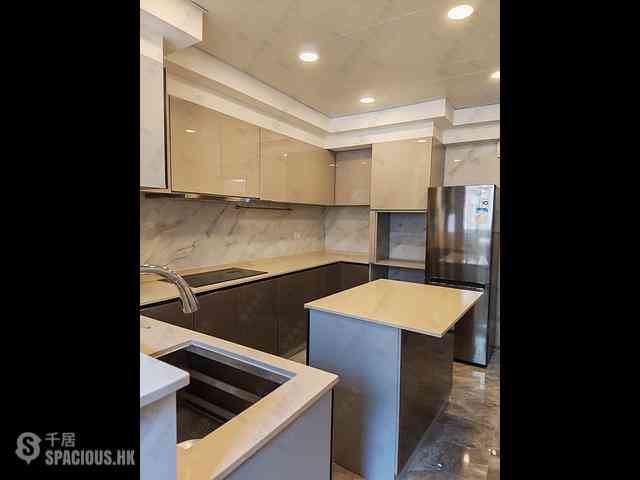 Mid Levels West - Scenic Heights Block 2 03