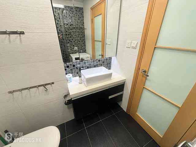 Happy Valley - 4, Shing Ping Street 17
