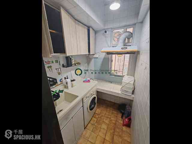 Sai Ying Pun - Kam Shek House 02
