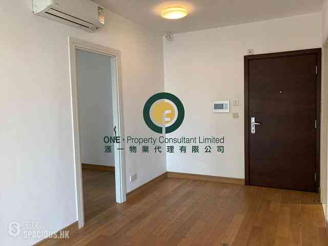 Soho - Centrestage 03