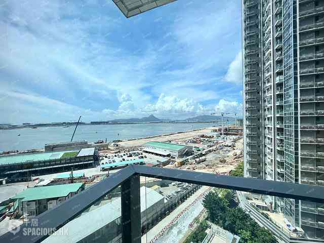 Tung Chung - Century Link Phase 1 Tower 3A 01