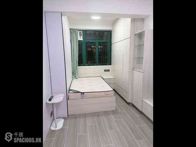 Mong Kok - Ngai Hing Mansion 01