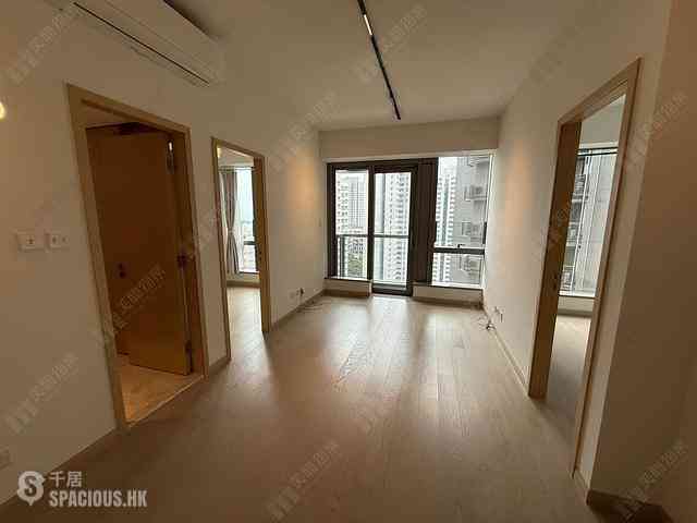 Wong Chuk Hang - The Southside Phase 2 La Marina 01