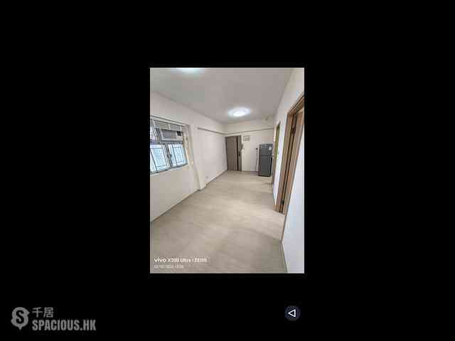 Kennedy Town - Yue On Building 01