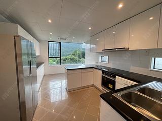 Shouson Hill - Helene Court 11