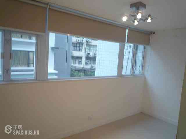 Sheung Wan - 219, Queen's Road Central 06
