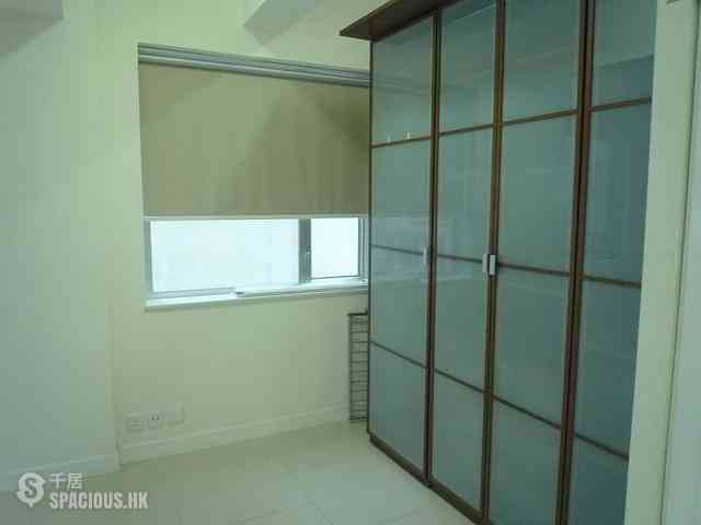 Sheung Wan - 219, Queen's Road Central 08
