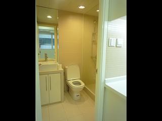Sheung Wan - 219, Queen's Road Central 09