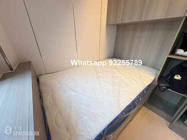 Soho - 18, Elgin Street 01