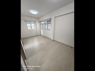 Kennedy Town - Yue On Building 03
