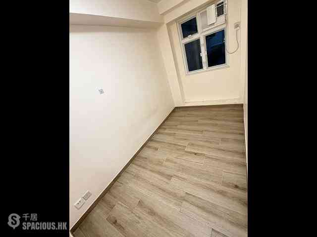 Wan Chai - Rialto Building 04