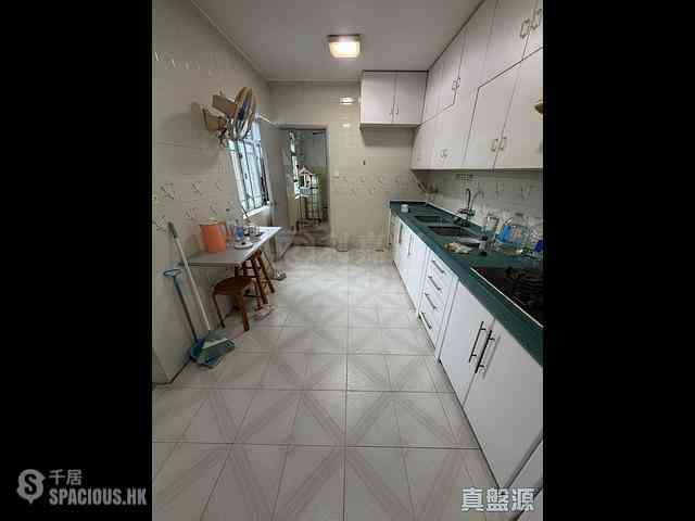 Tai Wai - Julimount Garden Block 6 10