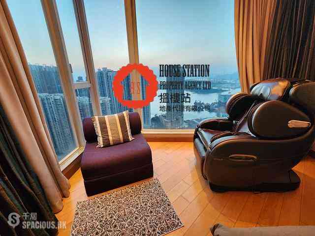 Tai Kok Tsui - Harbour Green Tower 1 02