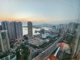 Tai Kok Tsui - Harbour Green Tower 1 03