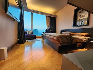 Tai Kok Tsui - Harbour Green Tower 1 09