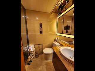 Tai Kok Tsui - Harbour Green Tower 1 15