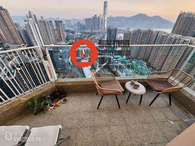 Tai Kok Tsui - Harbour Green Tower 1 04
