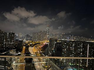 Tai Kok Tsui - Harbour Green Tower 1 05