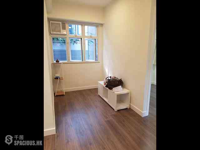 Sai Ying Pun - 2-4, Chung Ching Street 01