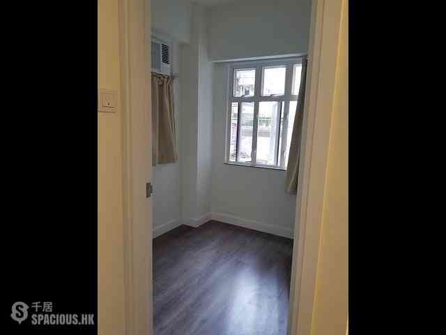 Sai Ying Pun - 2-4, Chung Ching Street 04