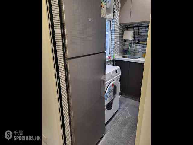 Sai Ying Pun - 2-4, Chung Ching Street 06