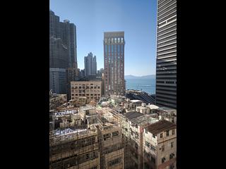 Shek Tong Tsui - Chong Yip Centre Block B 07