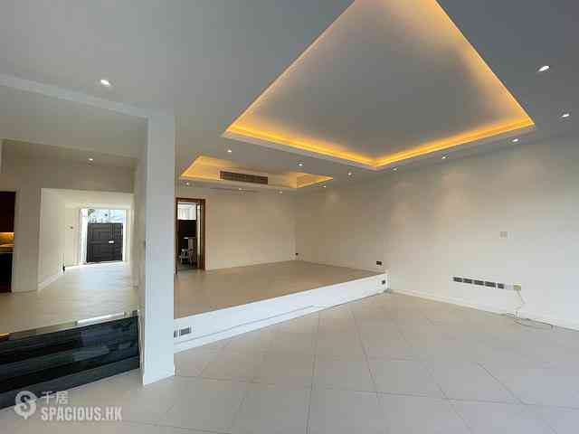 Discovery Bay - Discovery Bay Phase 1 Beach Village Headland Drive 04