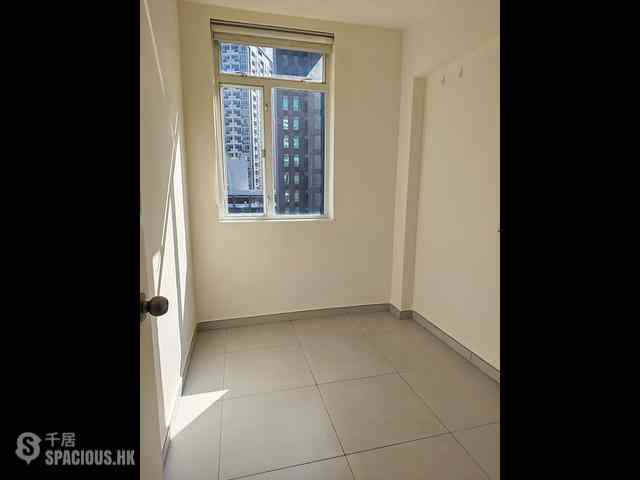 Wan Chai - Hay Wah Building Block A 03