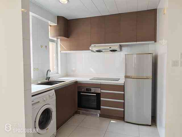 Wan Chai - Hay Wah Building Block A 07