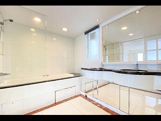 Pok Fu Lam - Villa Cecil Phase 3 Block 2 09