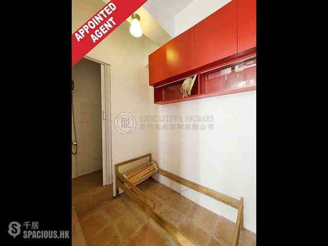 Clear Water Bay - Hillview Court 08