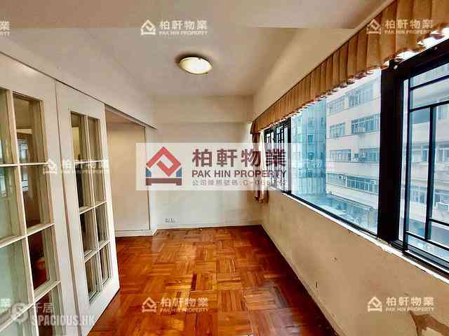 Quarry Bay - Lai Wah Mansion 01