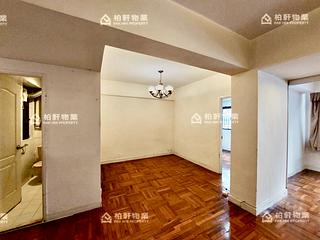 Quarry Bay - Lai Wah Mansion 02