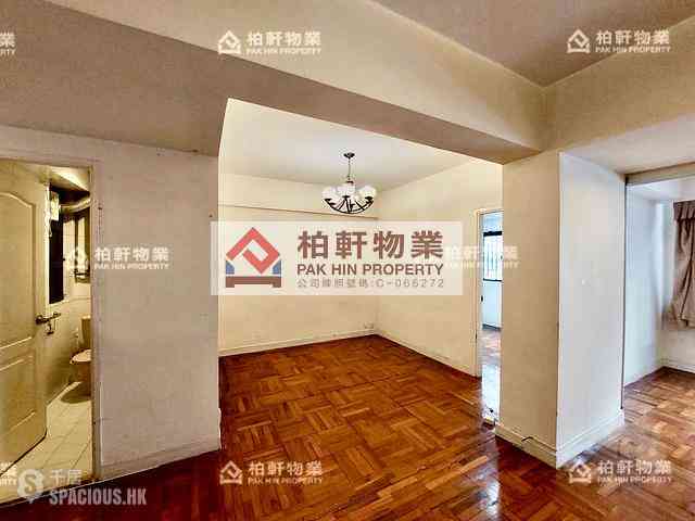 Quarry Bay - Lai Wah Mansion 02