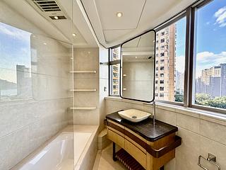 Kennedy Town - Cadogan 09
