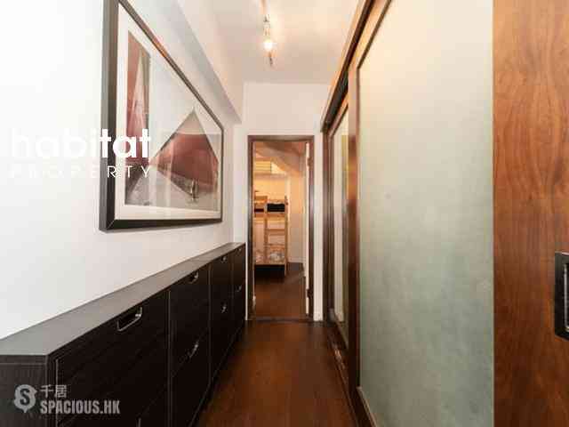 Soho - 52, Elgin Street 12