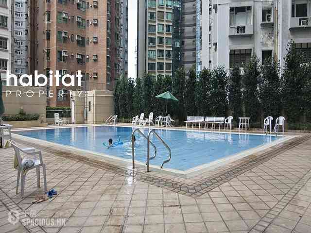 Mid Levels Central - Elegant Terrace 02
