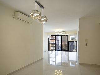 Mid Levels Central - Elegant Terrace 07