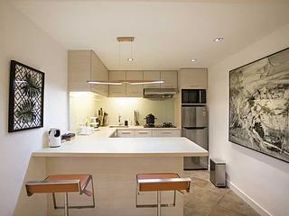Soho - Sunrise House 03