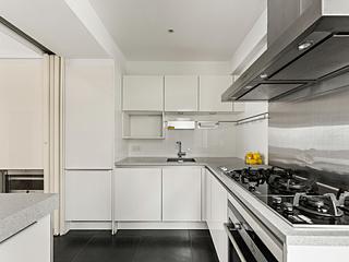 Mid Levels Central - Wing Hong Mansion 05