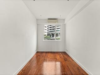 Mid Levels Central - Wing Hong Mansion 13