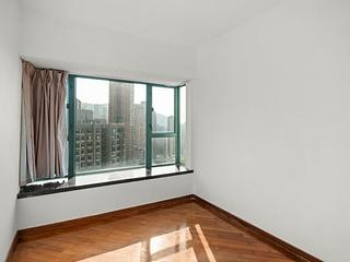 Mid Levels West - 80 Robinson Road 09