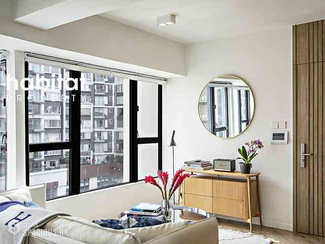 Sai Ying Pun - 111, High Street 04