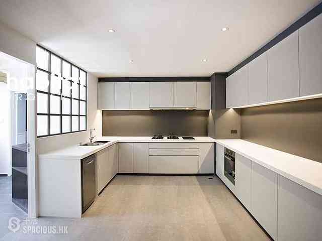Repulse Bay - 5, Headland Road 03