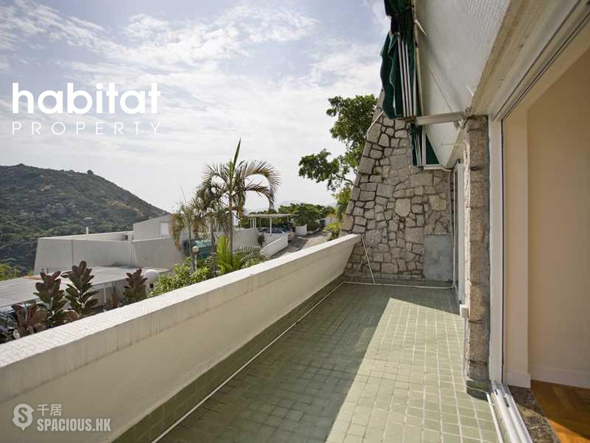 Chung Hom Kok - Jadebeach Villa 01