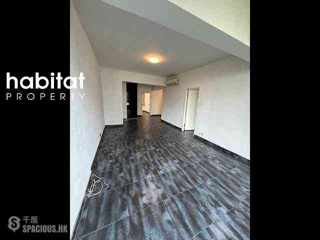 Mid Levels Central - Mackenny Court 01