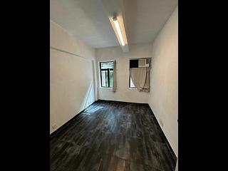 Mid Levels Central - Mackenny Court 09