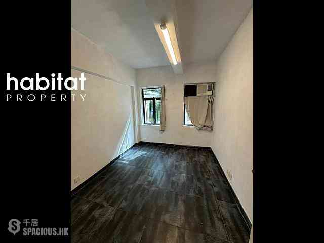 Mid Levels Central - Mackenny Court 09